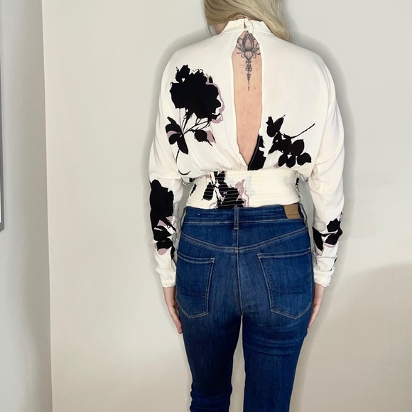 Free People floral blouse size xs- fits like s/m - Picture 2 of 8